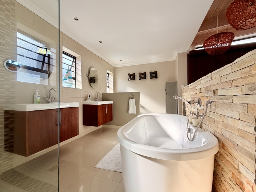 3 Bedroom Property for Sale in Onrus Western Cape